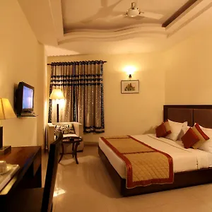The Class, Delhi Airport Hotel New Delhi