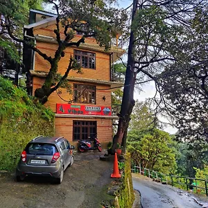 Jakhu Vibes Bed & Breakfast